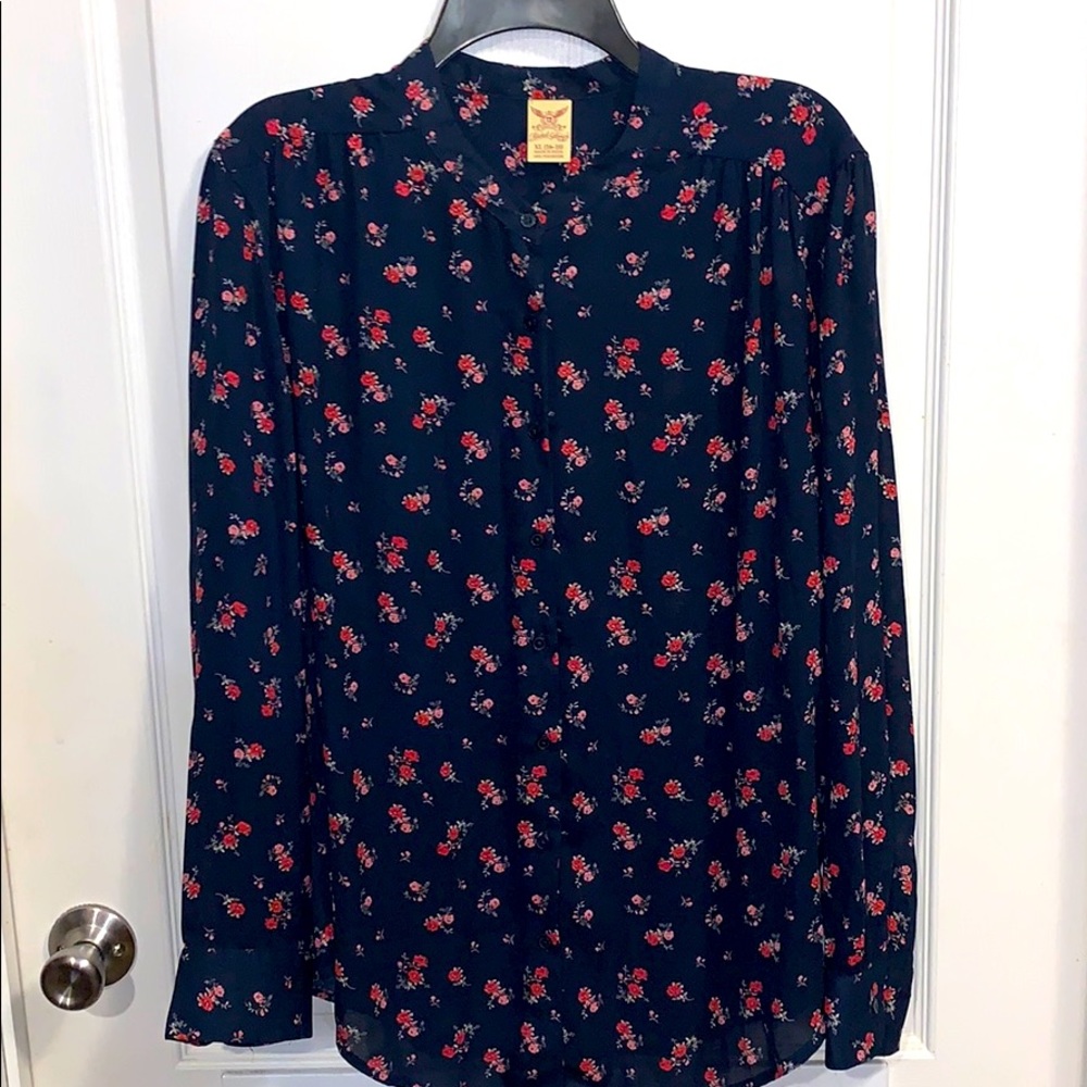 Women’s Long Sleeve Button Down Blouse